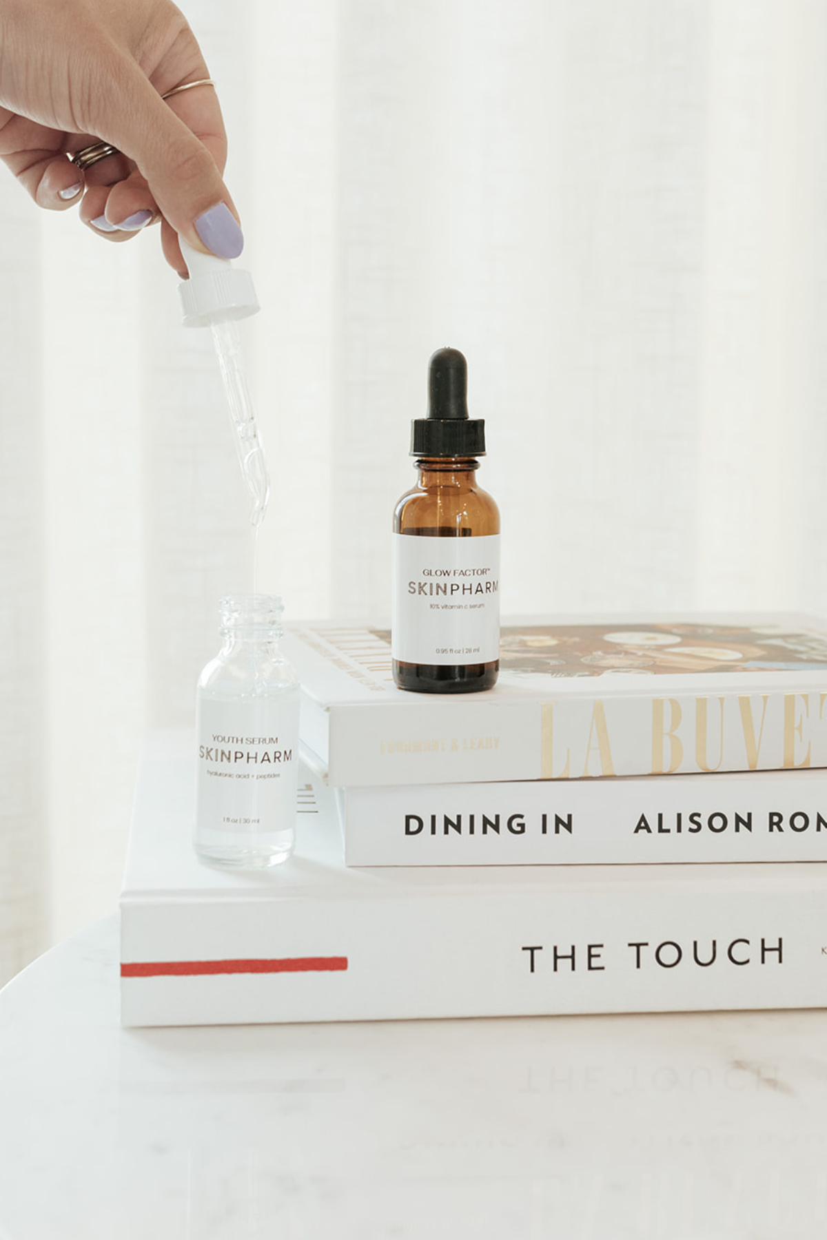 How Hyaluronic Acid and Vitamin C Work Together to Create Amazing Skin