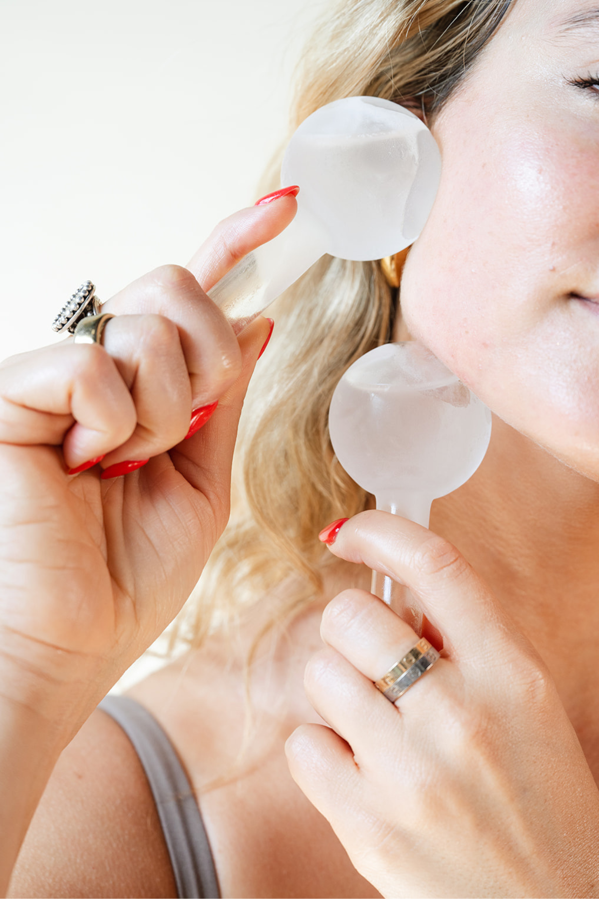Skin Care Benefits of Ice Rolling Your Face