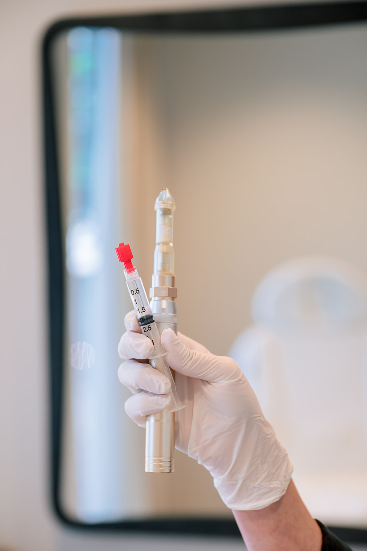What’s Microneedling? Here’s Everything You Need to Know