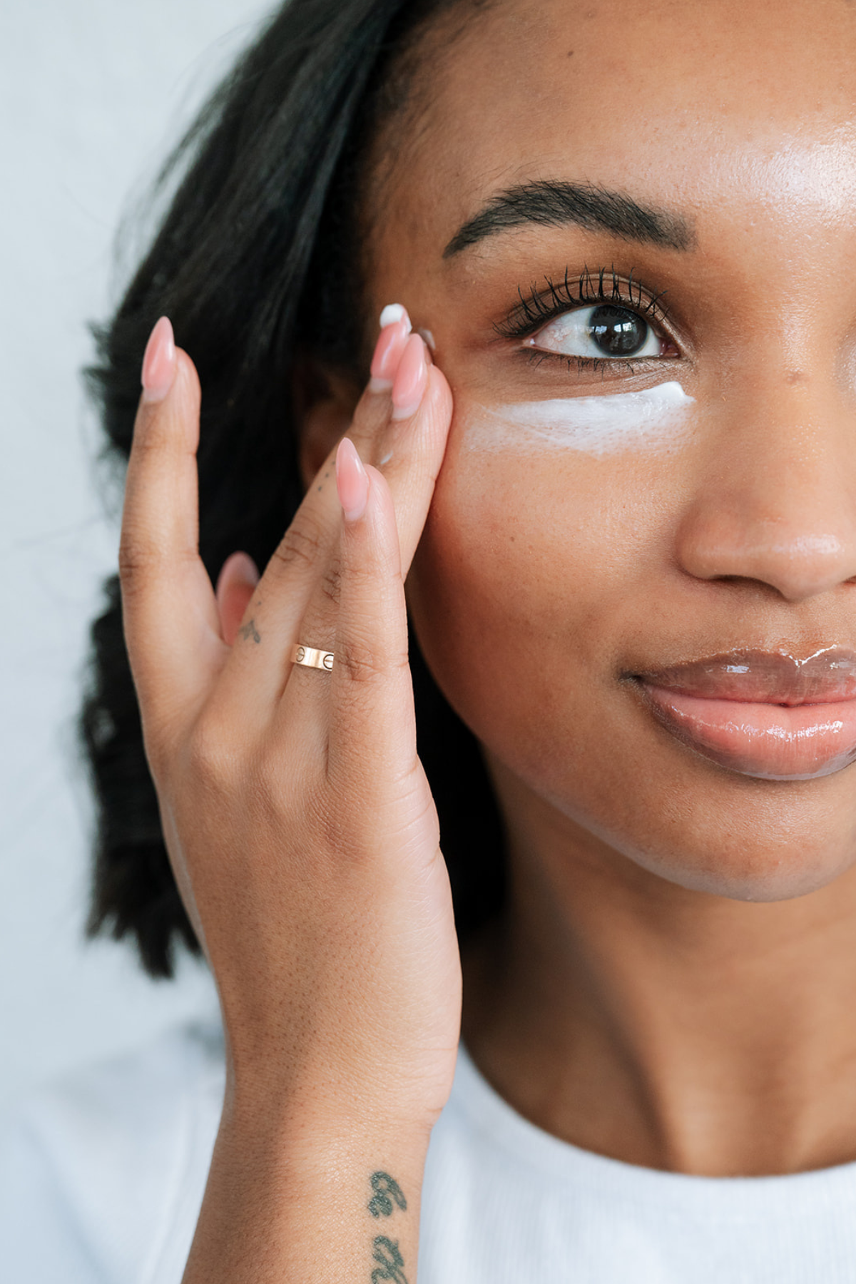 Eye Serum vs. Eye Cream: What’s the Difference?